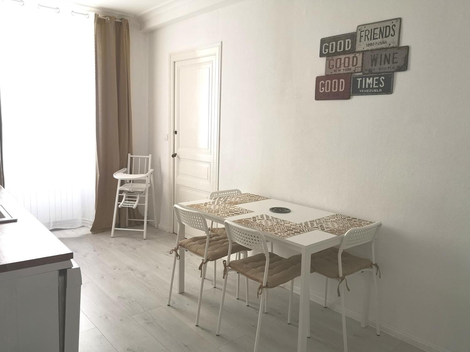 La Demeure Des Artistes - Quartier Historique Villa Saintes Dış mekan fotoğraf