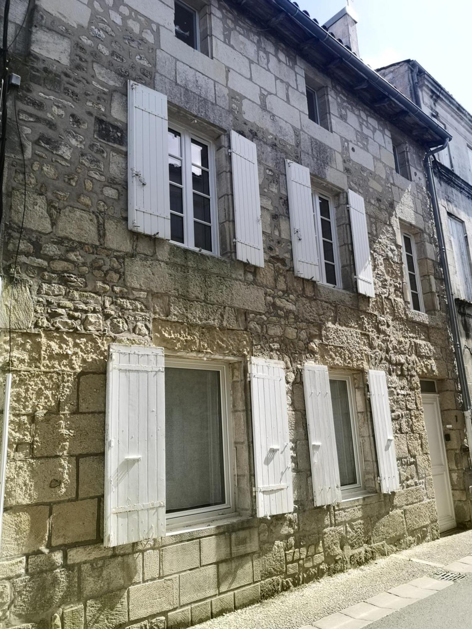 La Demeure Des Artistes - Quartier Historique Villa Saintes Dış mekan fotoğraf